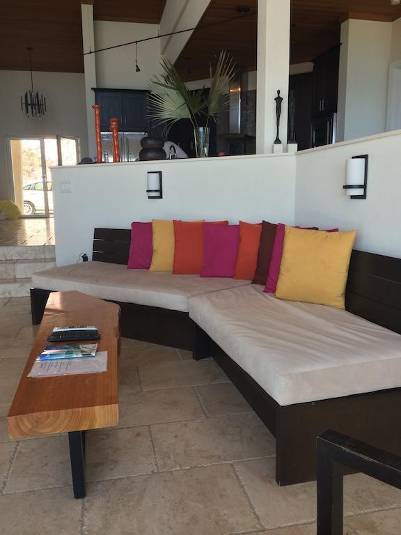 Sky Beach Club Governor S Harbour Extérieur photo