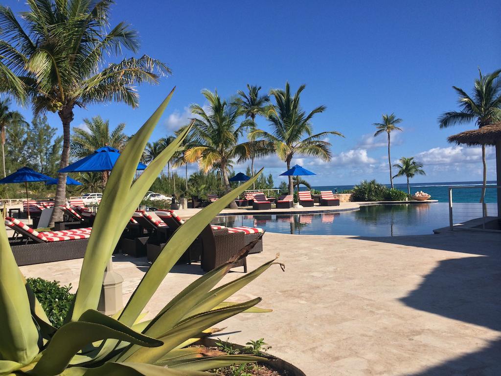 Sky Beach Club Governor S Harbour Extérieur photo