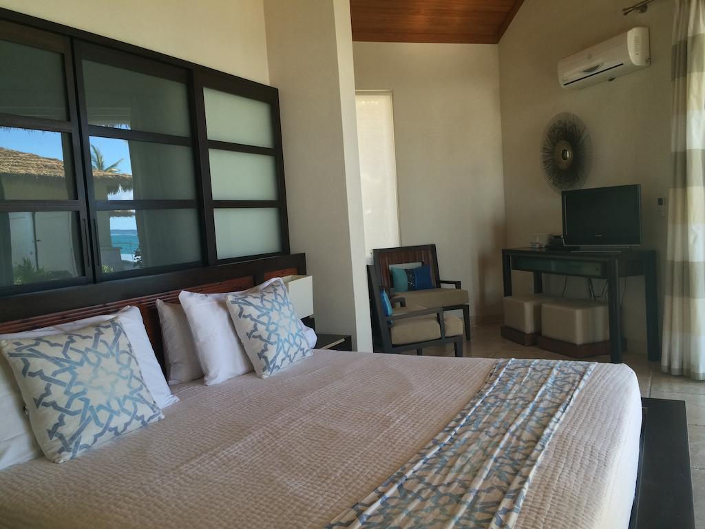 Sky Beach Club Governor S Harbour Extérieur photo