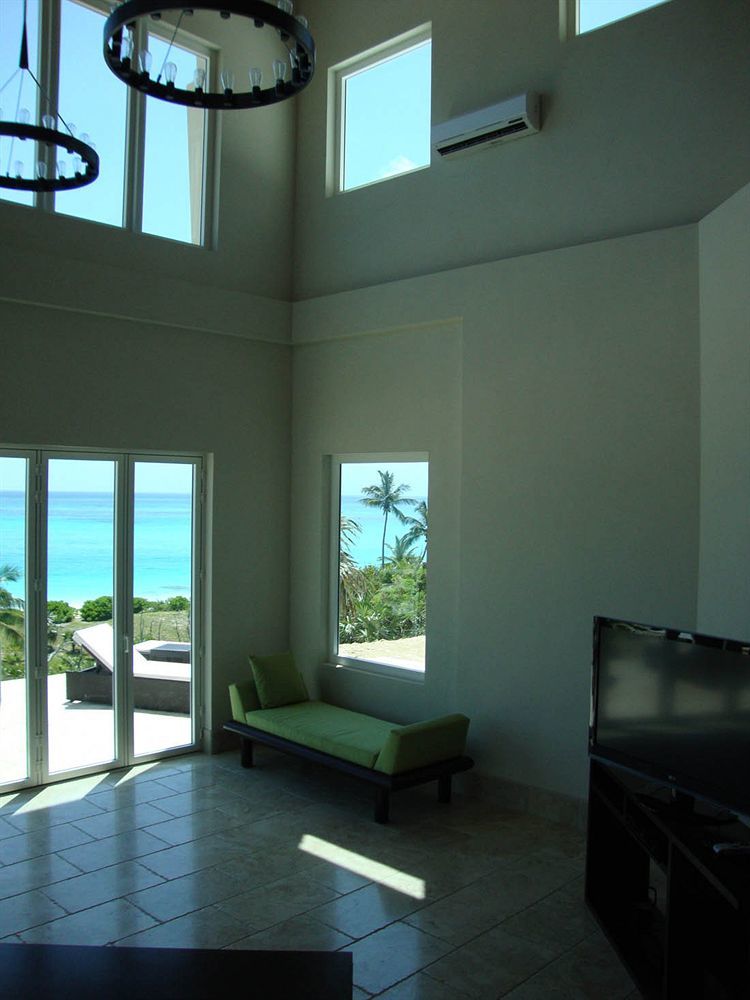 Sky Beach Club Governor S Harbour Extérieur photo